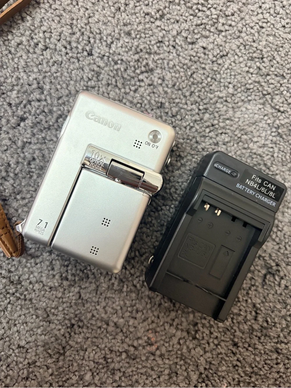 Canon compact digital
